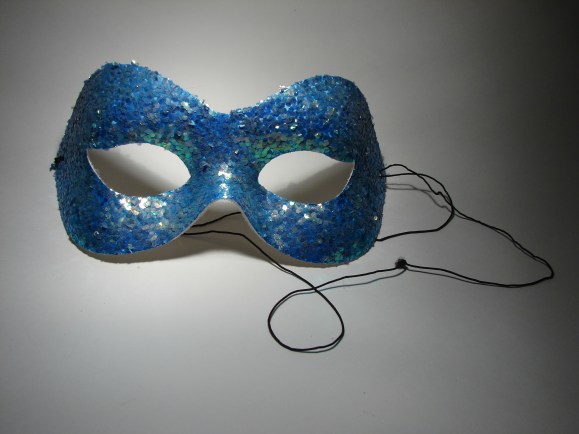 sequined mask - Torli Roberts